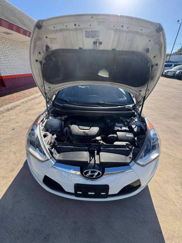 2016 Hyundai Veloster