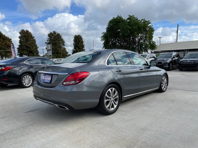 2017 Mercedes-Benz C-Class C300 photo 5