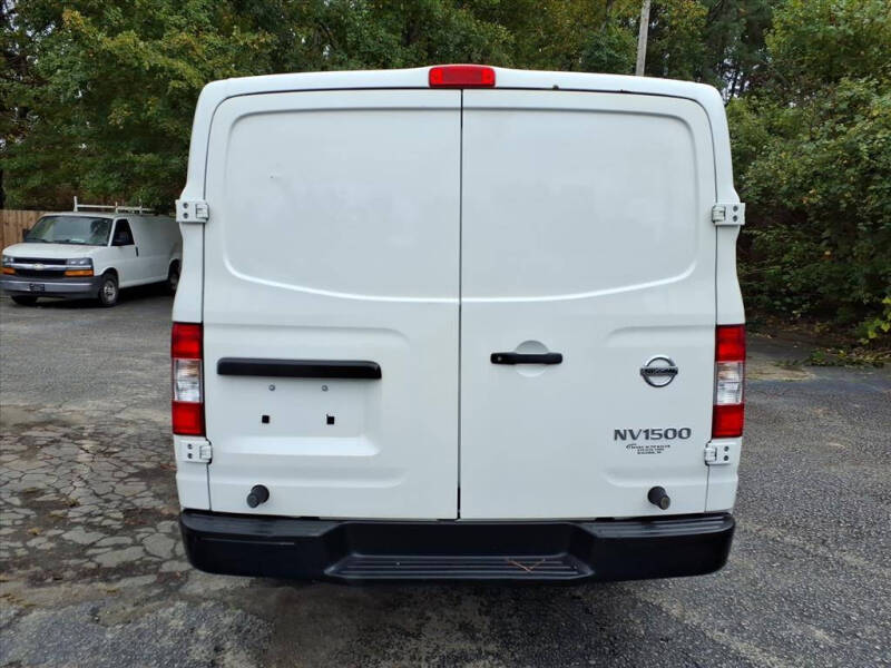 2017 Nissan NV 1500 S