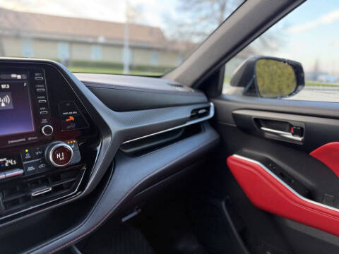 2022 Toyota Highlander XSE