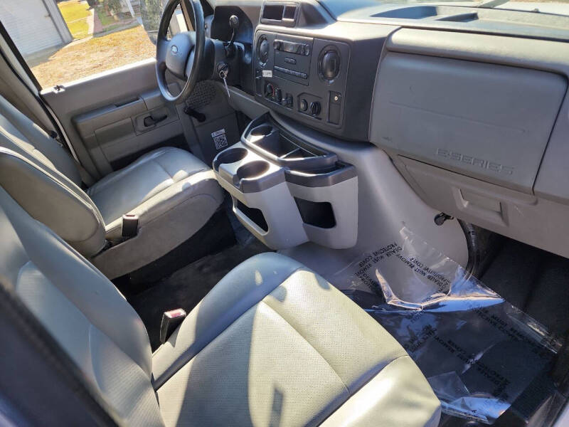 2012 Ford E-Series E-150