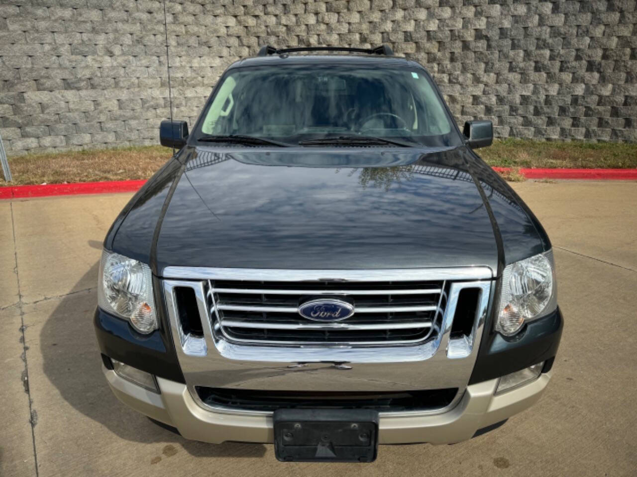 2010 Ford Explorer for sale at 10-4 AUTO GROUP LLC in Raytown, MO