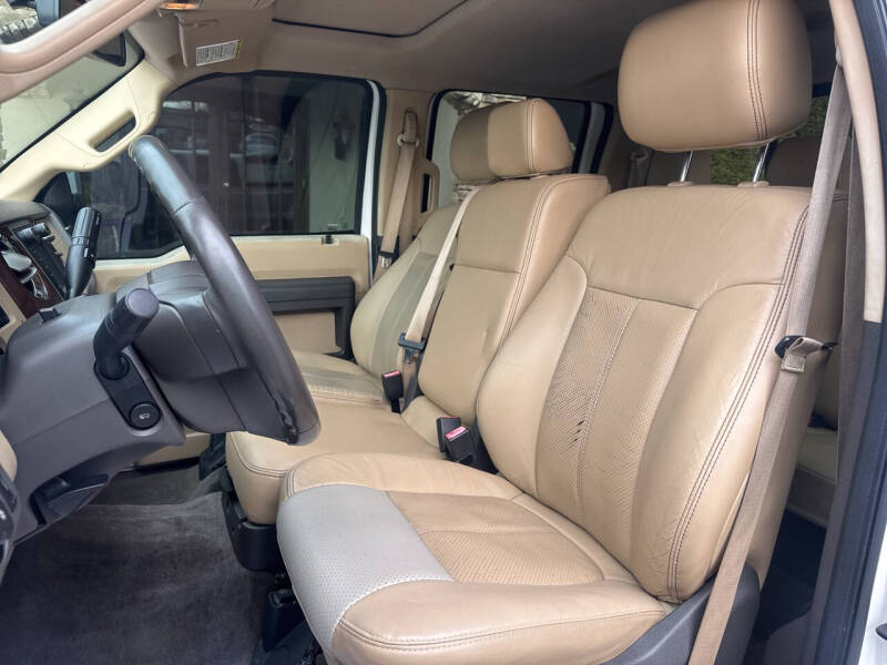 2012 Ford F-450 Super Duty Lariat