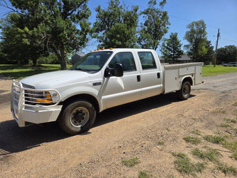 2001 Ford F-350 Super Duty for sale at TNT Auto in Coldwater KS