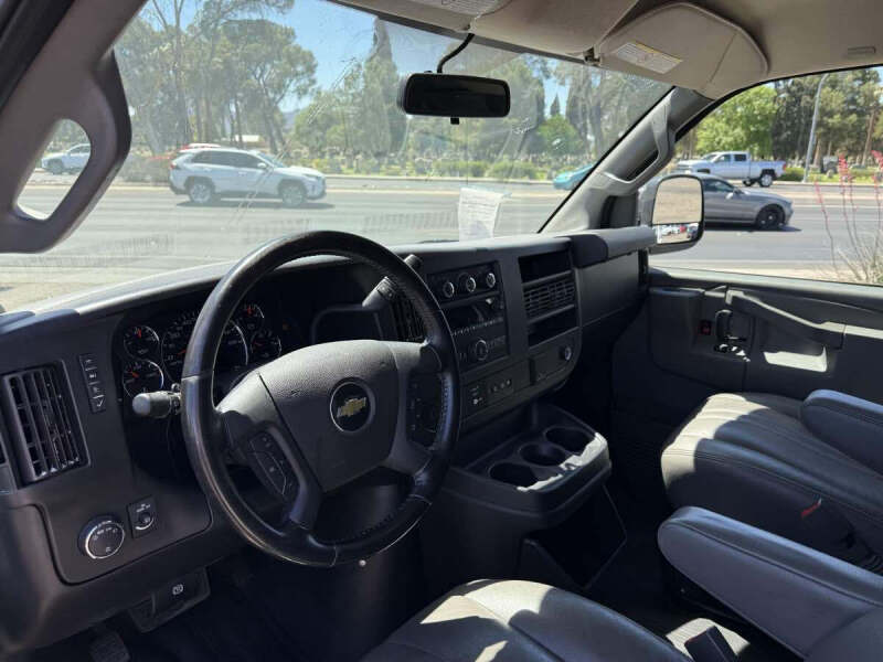 2021 Chevrolet Express 2500