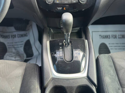 2015 Nissan Rogue SV