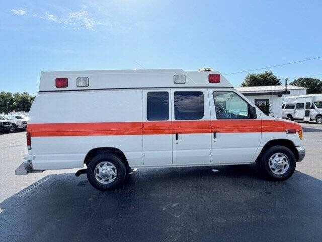 1999 Ford E-Series E-350 SD