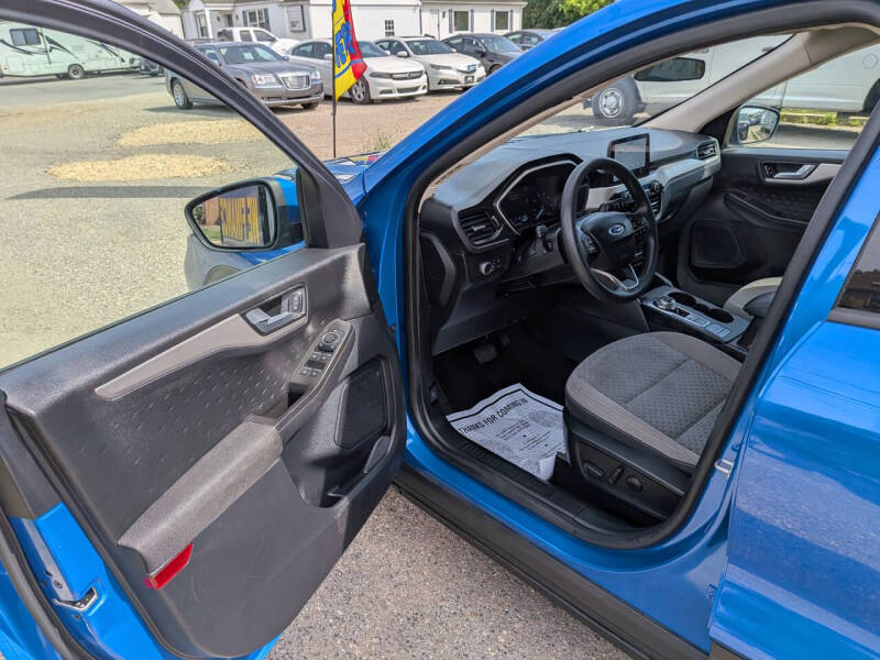 2020 Ford Escape SE
