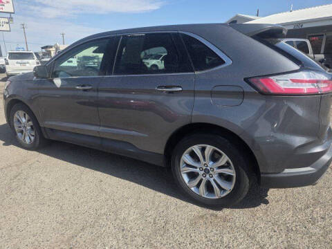 2022 Ford Edge Titanium