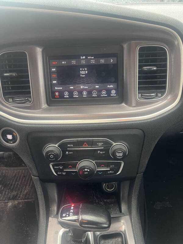 2019 Dodge Charger SXT