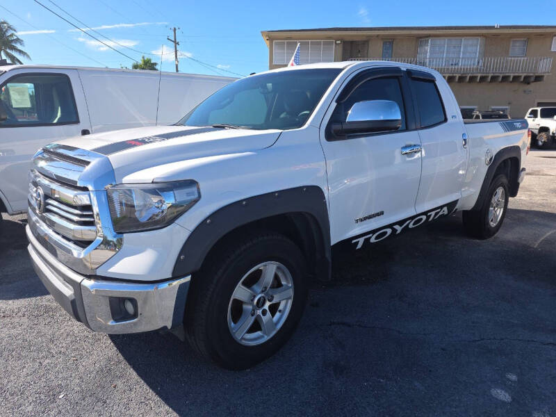 2014 Toyota Tundra SR5