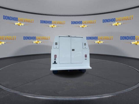 2025 Chevrolet Express 3500