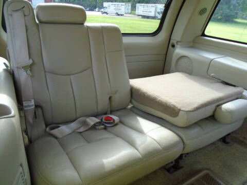 2003 Cadillac Escalade