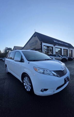 2013 Toyota Sienna