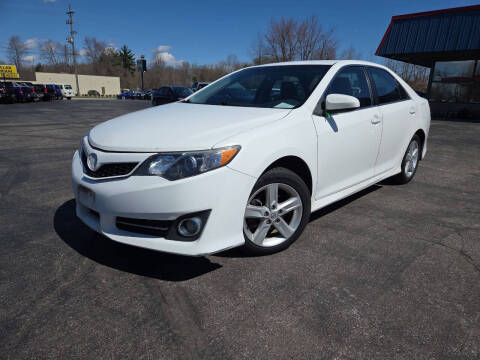 2014 Toyota Camry for sale at Cruisin' Auto Sales in Madison IN