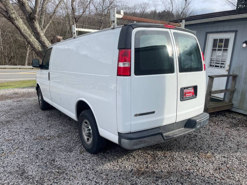2017 Chevrolet Express 2500