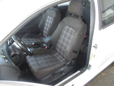 2015 Volkswagen Golf GTI S