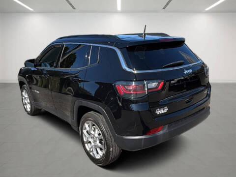2022 Jeep Compass Latitude Lux