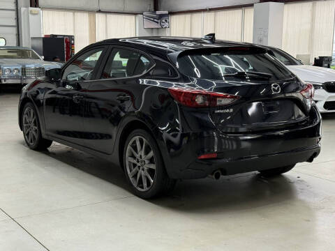 2018 Mazda MAZDA3 Touring