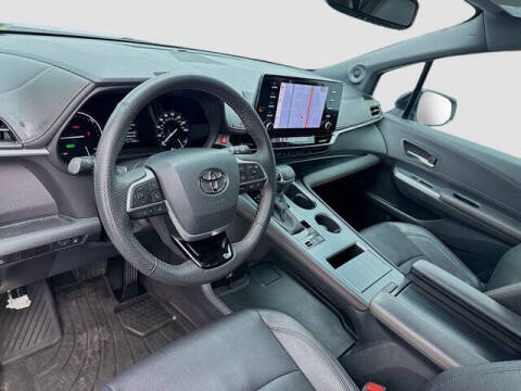 2023 Toyota Sienna XSE 7-Passenger
