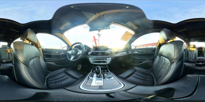 2022 BMW 7 Series 740i