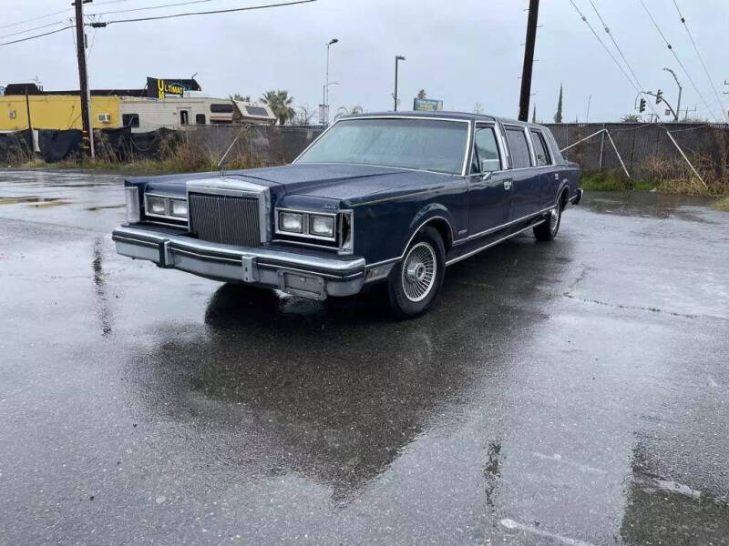 1982 Lincoln Town Car for sale at ULTIMATE MOTORS in Sacramento CA