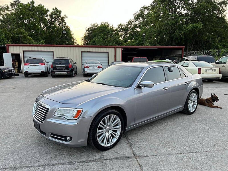 2011 Chrysler 300 C