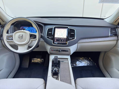 2023 Volvo XC90 B6 Plus Bright Theme 7P