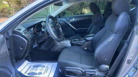 2011 Hyundai Genesis Coupe 2.0T