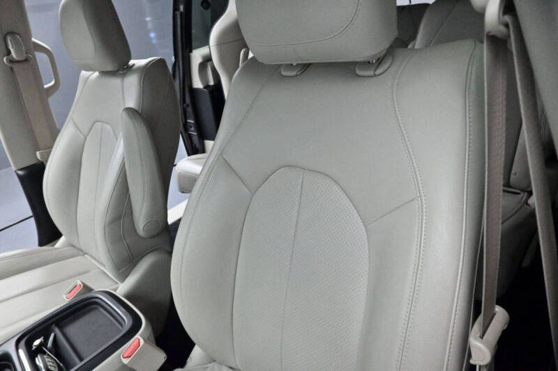 2018 Chrysler Pacifica Touring L