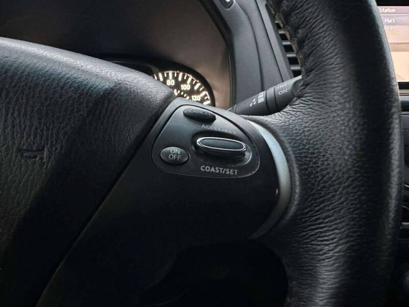 2014 Nissan Pathfinder SL