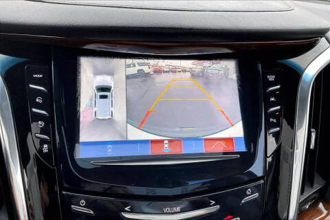 2018 Cadillac Escalade Luxury