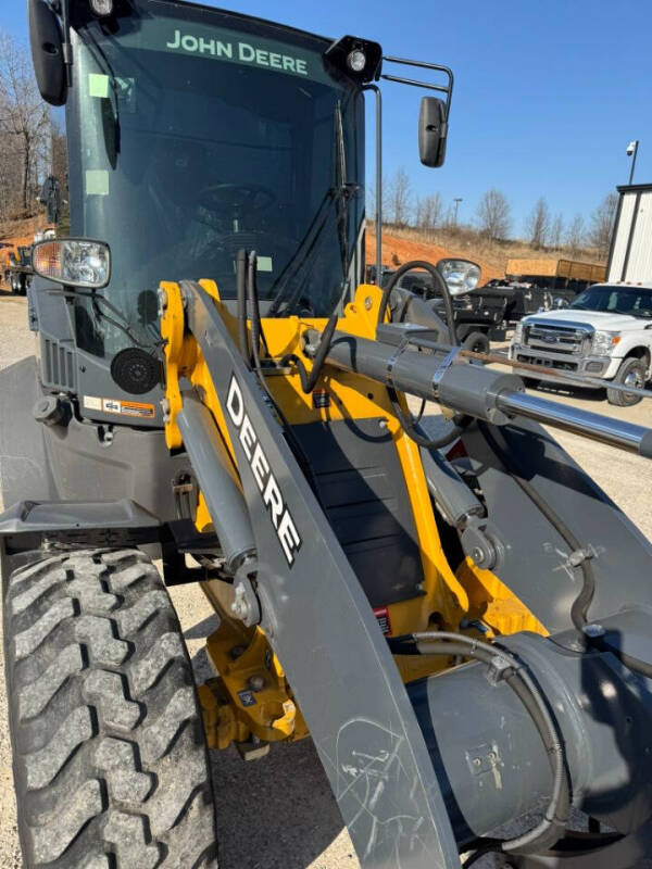 2023 John Deere 324P