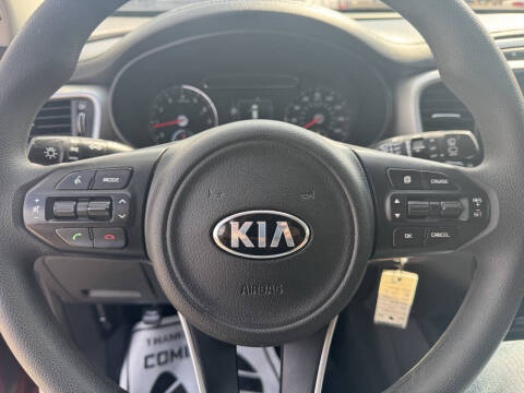 2017 Kia Sorento LX