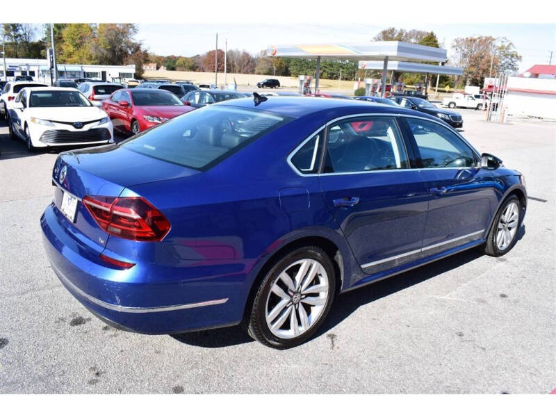2017 Volkswagen Passat 1.8T SEL Premium