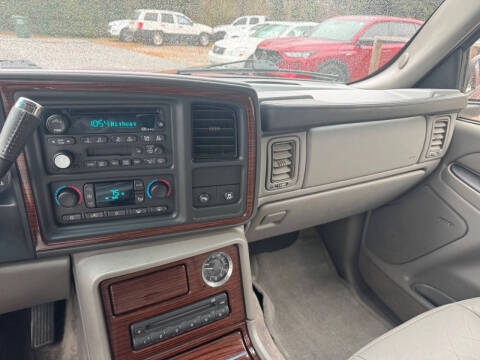 2003 Cadillac Escalade