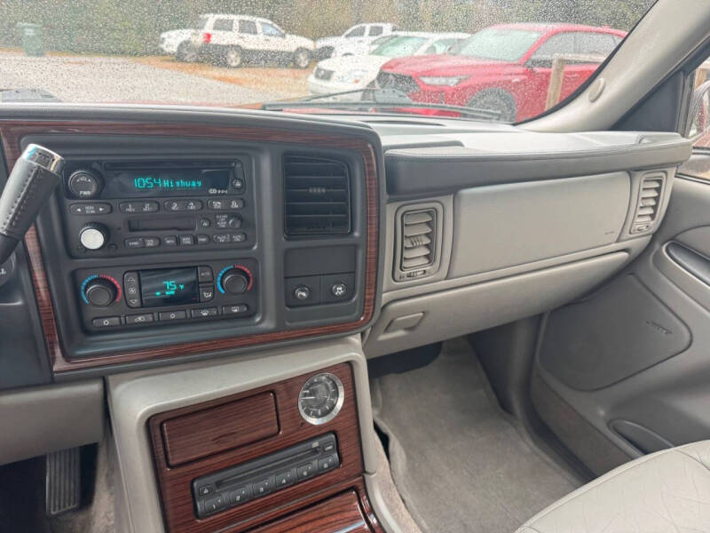 2003 Cadillac Escalade