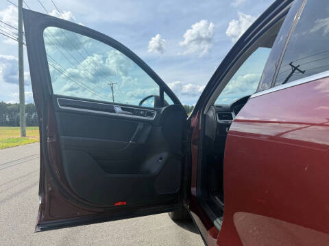 2017 Volkswagen Touareg V6 Executive