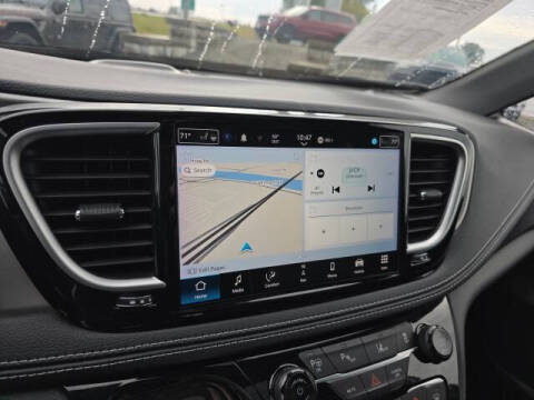 2023 Chrysler Pacifica Plug-In Hybrid Limited