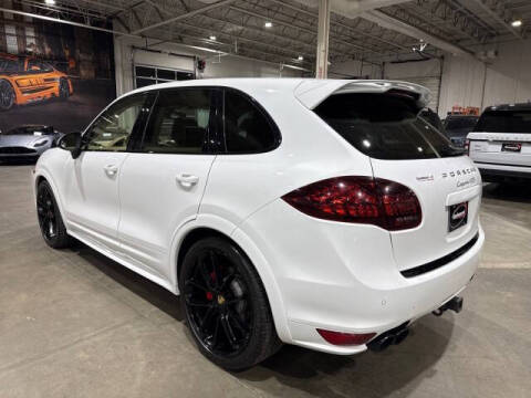2013 Porsche Cayenne GTS
