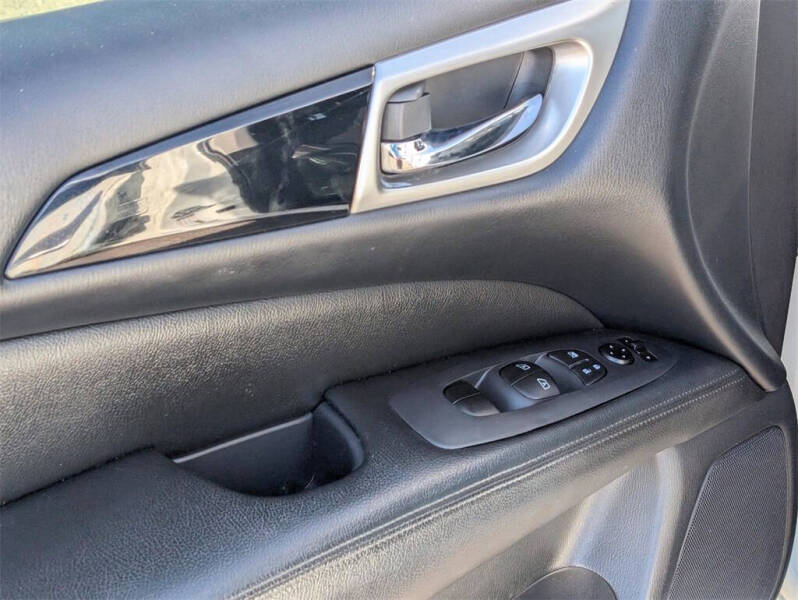 2015 Nissan Pathfinder