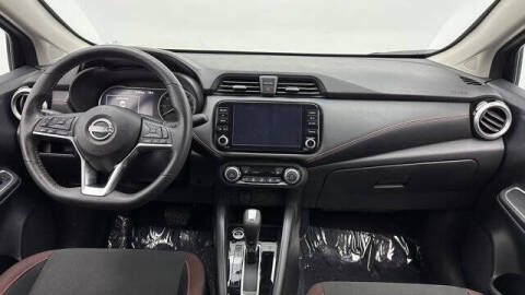 2025 Nissan Versa SR