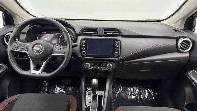 2025 Nissan Versa SR