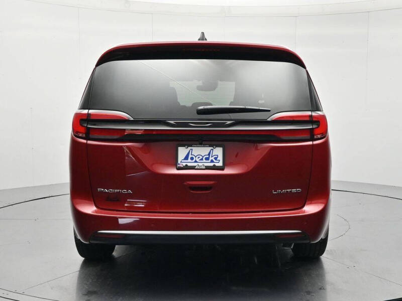 2027 Chrysler Pacifica Limited