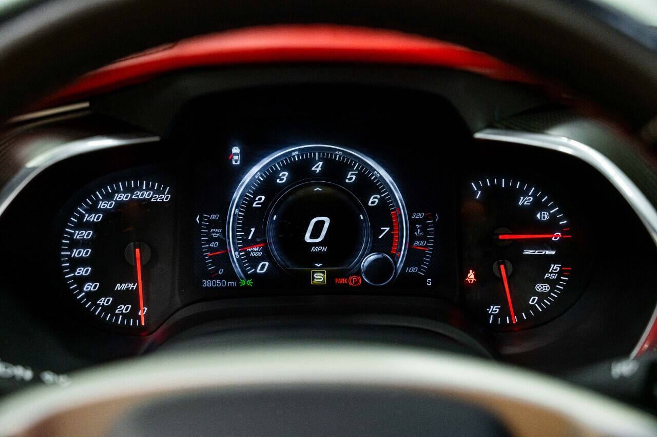 2015 CHEVROLET Corvette Convertible - $56,999