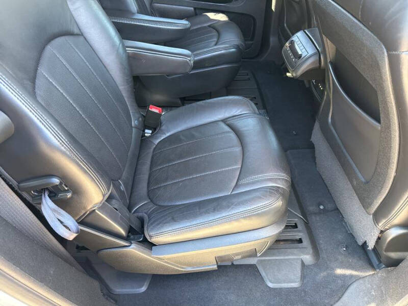 2012 GMC Acadia Denali