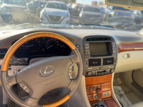 2004 Lexus LS 430