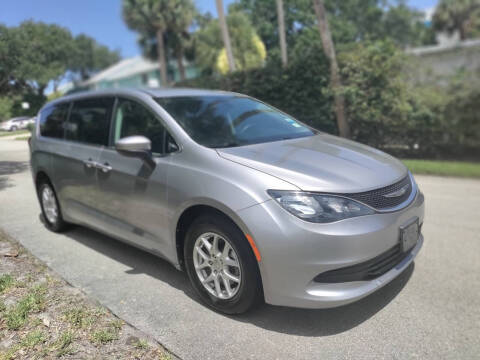 2017 Chrysler Pacifica LX