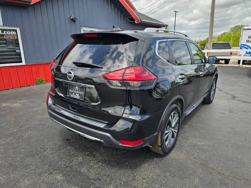 2017 Nissan Rogue SL