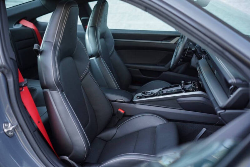 2025 Porsche 911 Carrera S